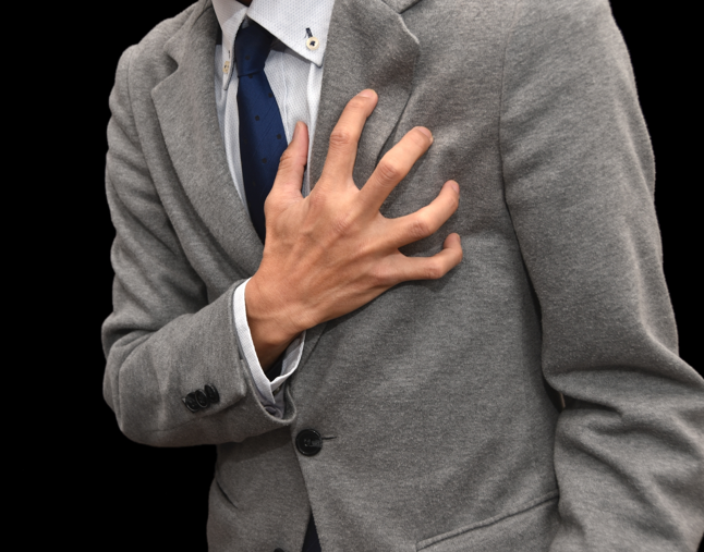 胸痛を伴うとどのような症状が起こる可能性がありますか?